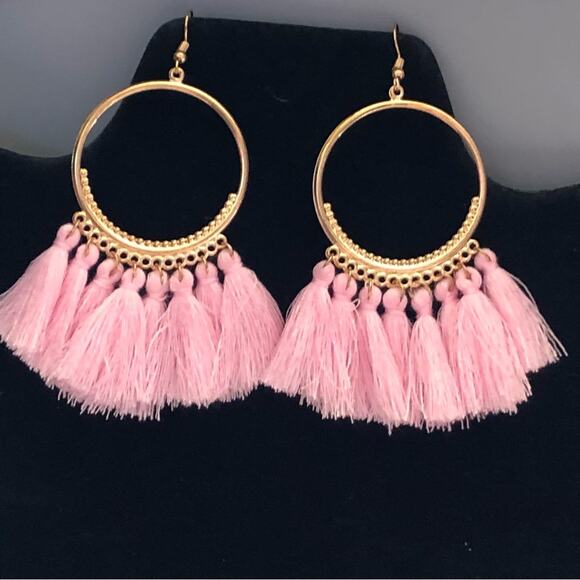 Boho Chic Hippie NWOT Light Pink Tassel Gold Tone Metal Hoop Earrings - Picture 1 of 10
